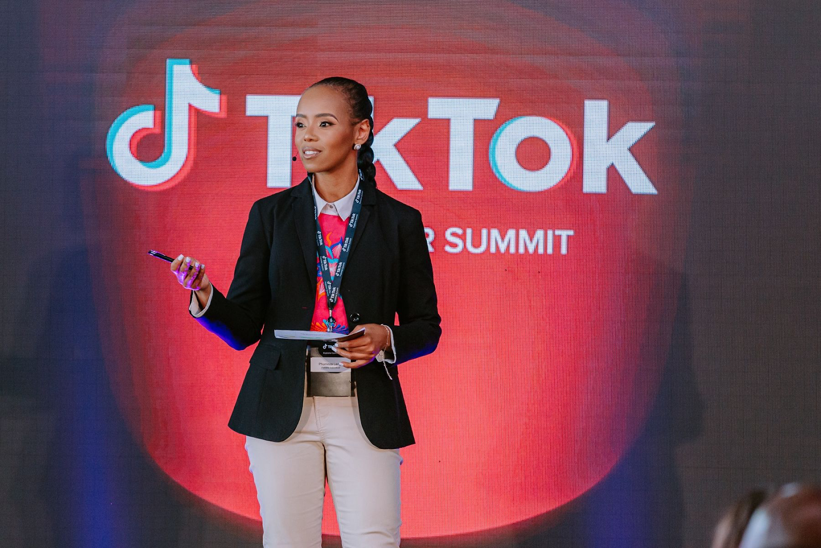 Mastering the Mic: A Journey Through the Art of Engaging Conversations