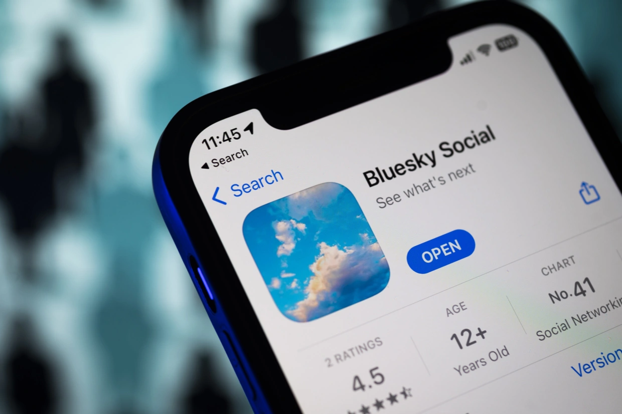 Bluesky: The Social App Soaring While X (Twitter) Crashes and Burns