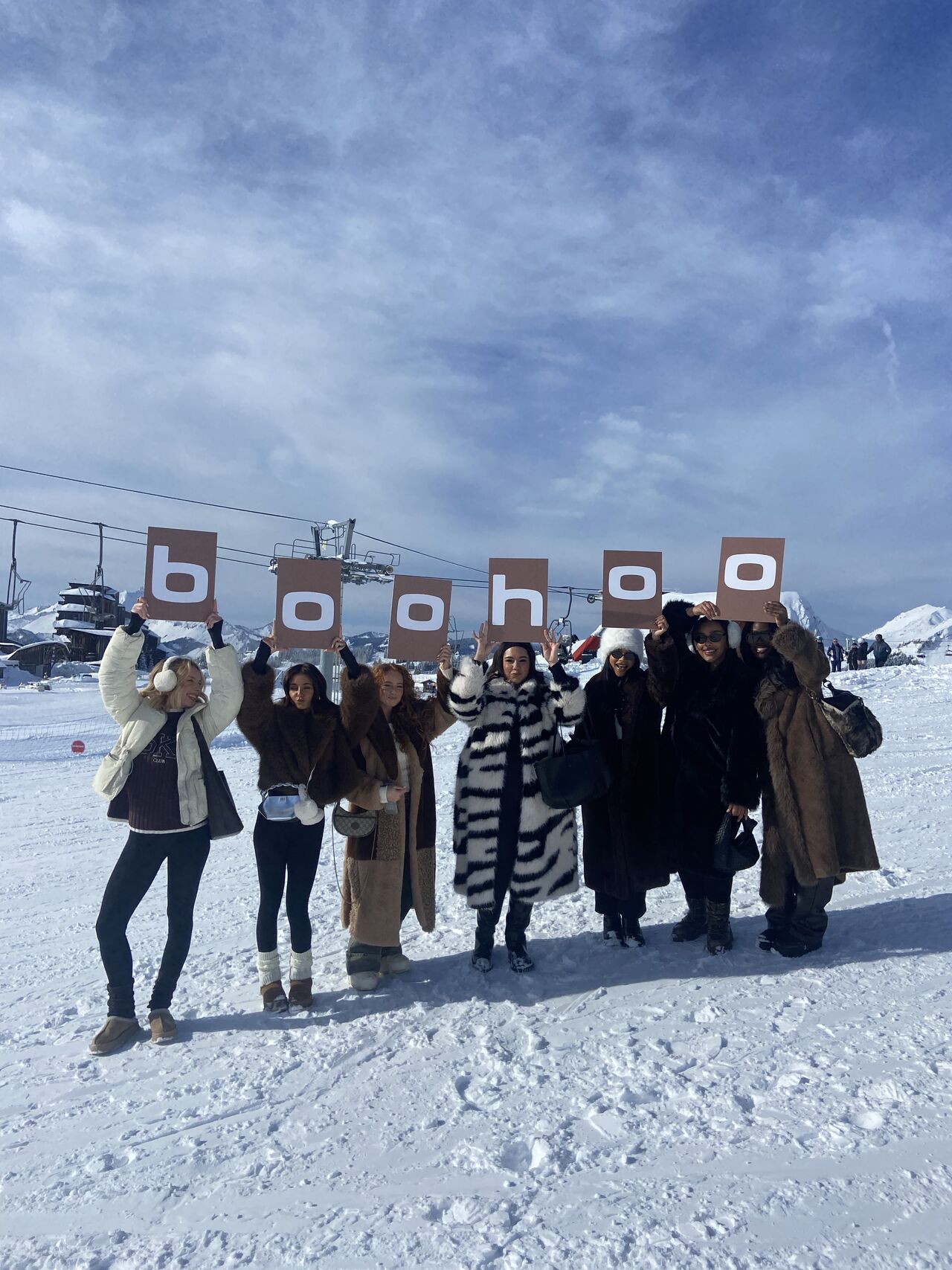 Boohoo 3800 Chalet Event: A Fashion-Packed Winter Getaway with Style, Fun, and Glamour