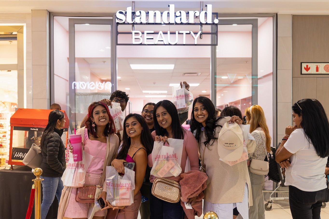 Hemingways Mall Welcomes Standard Beauty with Massive Giveaways!