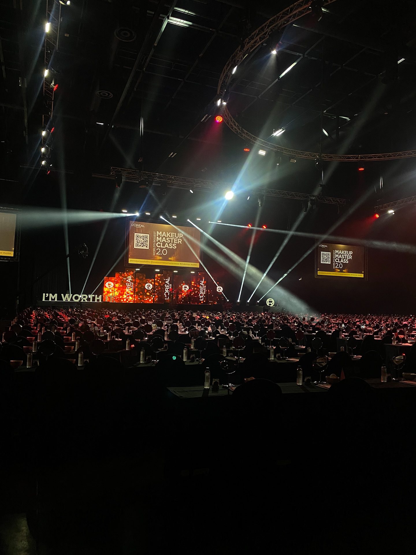 L’Oréal Paris World’s Biggest Makeup Masterclass 2.0