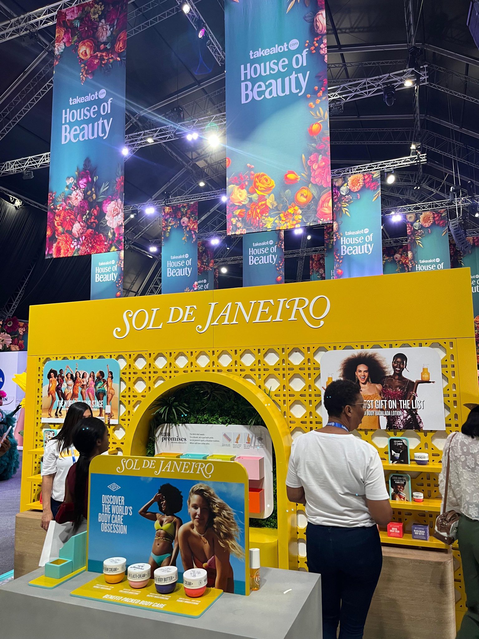 When Durban Blushed: A Weekend At #TakealotHouseOfBeauty